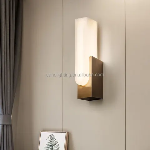 Applique en albâtre Kornephoros, rectangle sur équerre