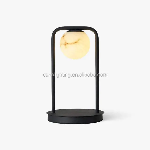 Lampe en albâtre Homam, globe et cadre noir