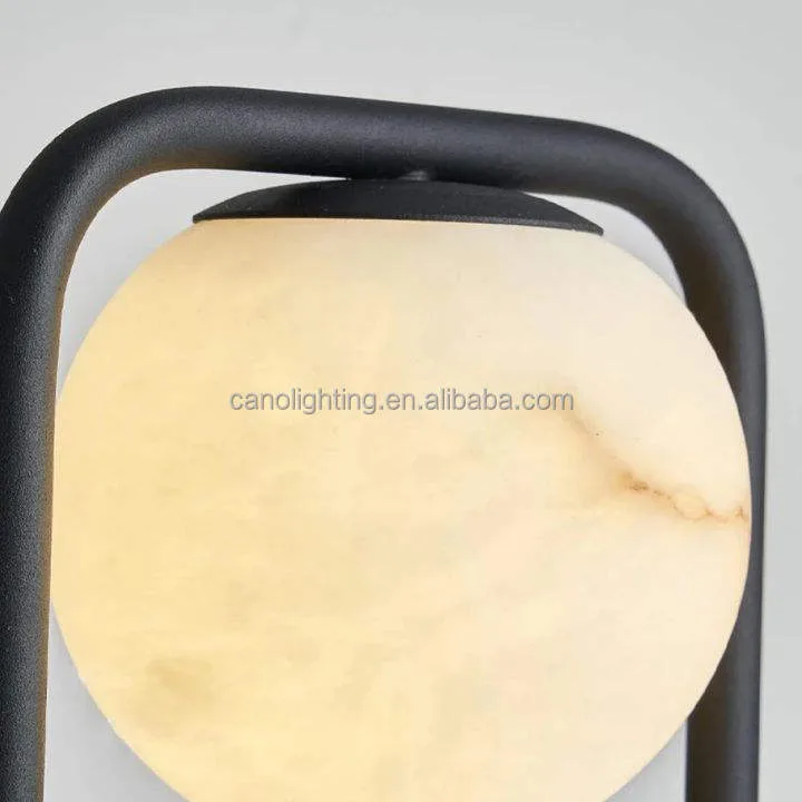 Lampe en albâtre Homam, globe et cadre noir, vue 3 sur 6