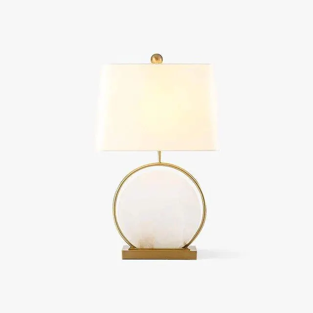 Lampe en albâtre Matar, anneau de laiton, abat-jour