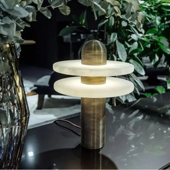 Lampe en albâtre Rotanev, disques empilés, vue 4 sur 6
