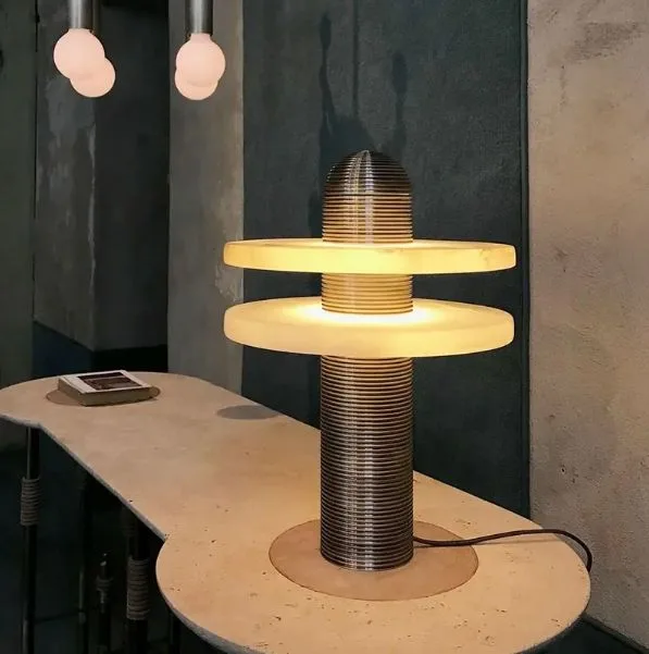 Lampe en albâtre Rotanev, disques empilés, vue 5 sur 6