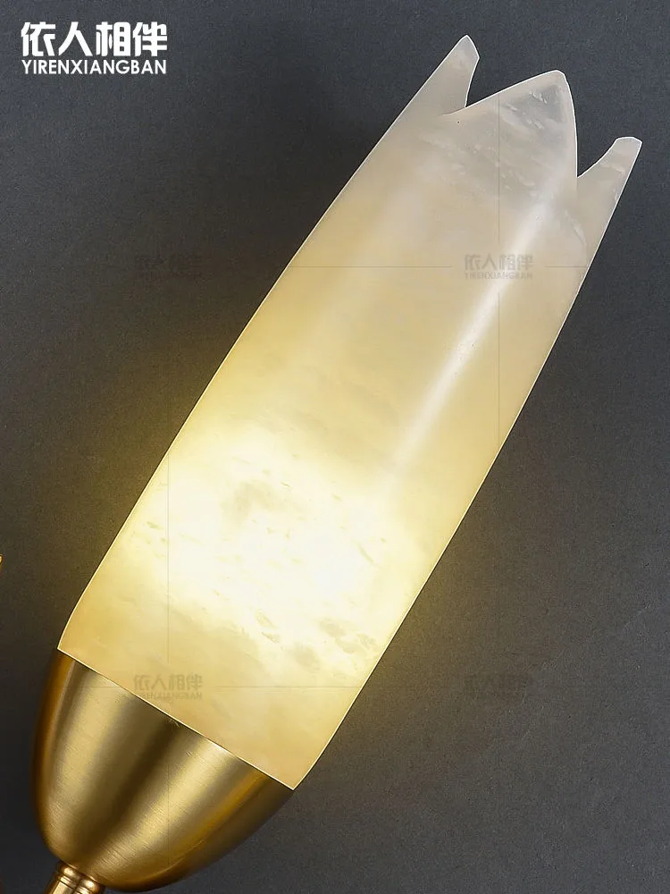 Lustre en albâtre Mirfak, à bras et tulipes, vue 4 sur 6