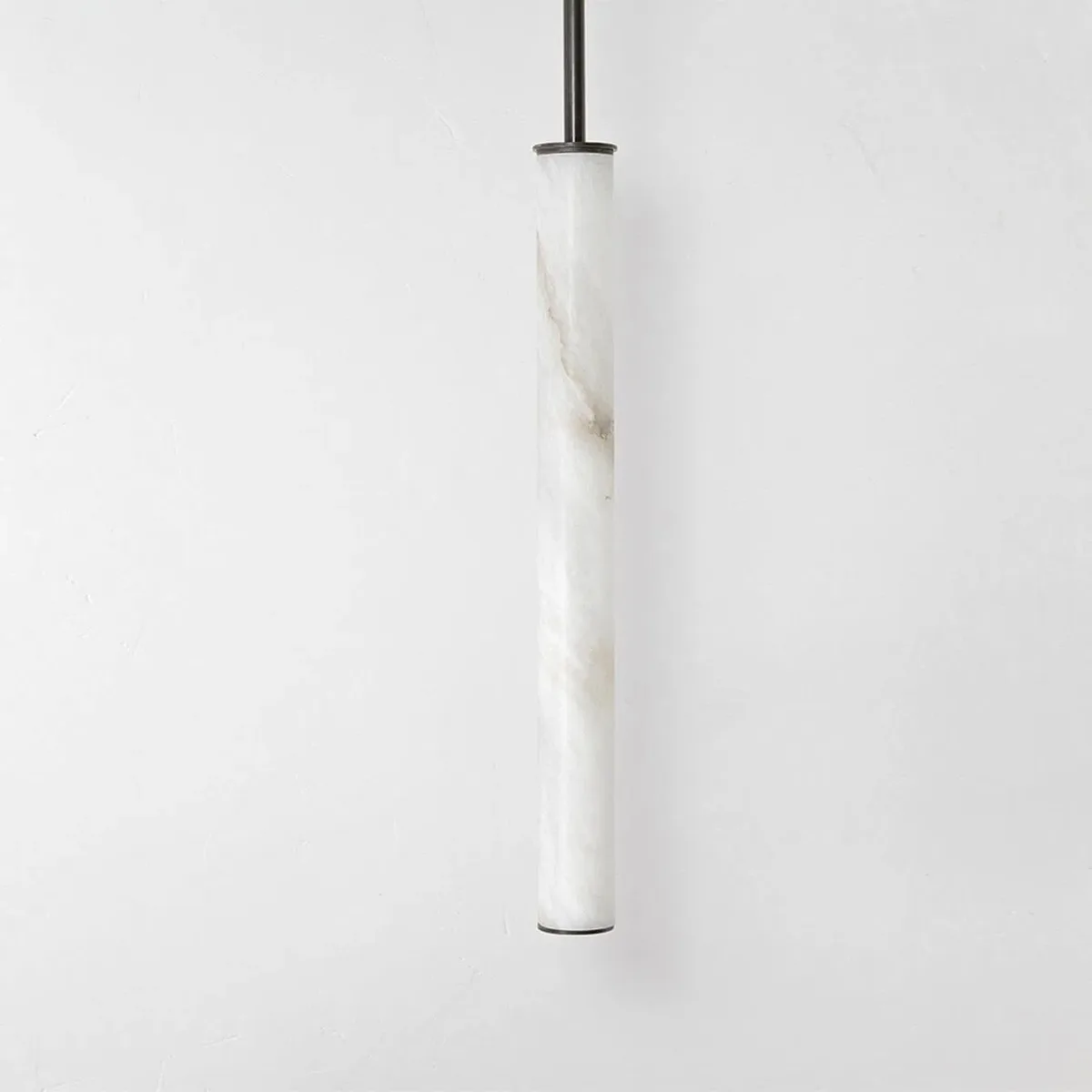 Suspension en albâtre Mérope, faisceau de trois tubes, vue 2 sur 6