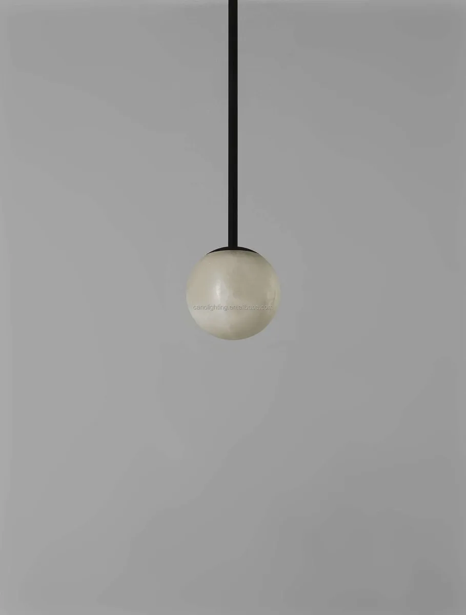 Suspension en albâtre Spica, trois sphères, vue 5 sur 6
